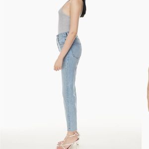 Arlo High-Rise Straight Jeans (size 25)